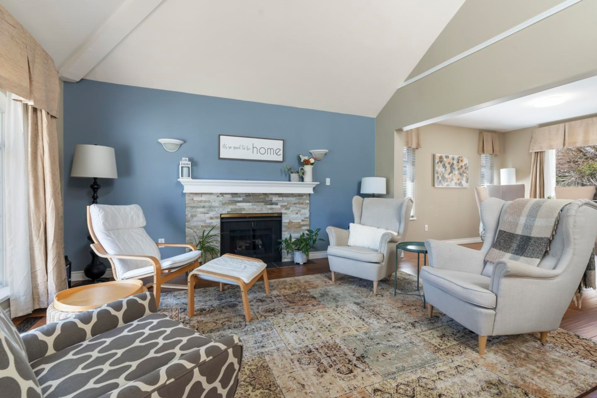 Living Room Photo of 7911 164 Street, Surrey, BC