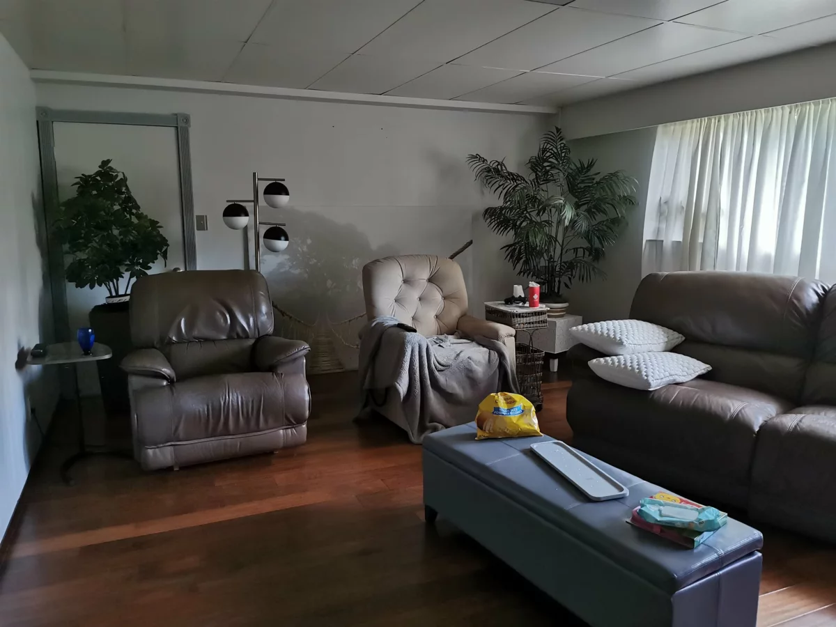 Family Room Photo of 9493 140 Street, Surrey, BC