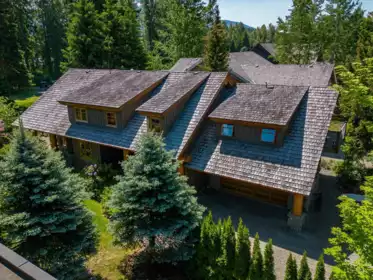 Hot Tub / Spa Photo of 8148 Muirfield Crescent, Whistler, BC