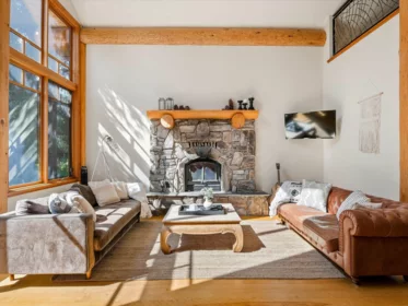 8148 Muirfield Crescent, Whistler, BC, Whistler — Single Family Residence for sale