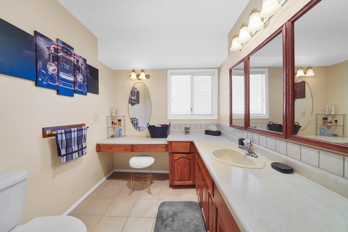 Front Yard Photo of 46209 Strathcona Road, Chilliwack, BC