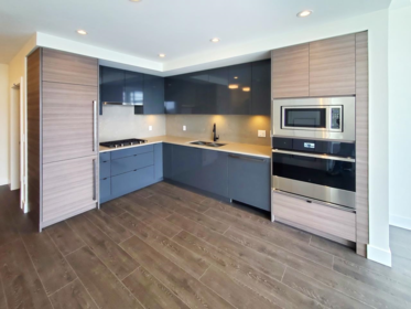 Kitchen Photo of 507 3438 Sawmill Crescent, Vancouver, BC