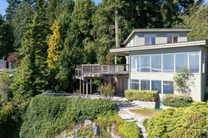 4020 Marine Drive, West Vancouver, BC, West Vancouver — Single Family Residence for sale