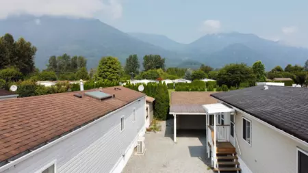 Front Yard Photo of 91 41168 Lougheed Highway, Mission, BC