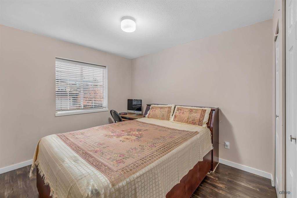 Guest Bathroom Photo of 15756 82 Avenue, Surrey, BC