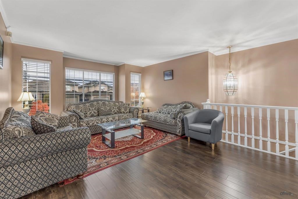 Kitchen Island Photo of 15756 82 Avenue, Surrey, BC