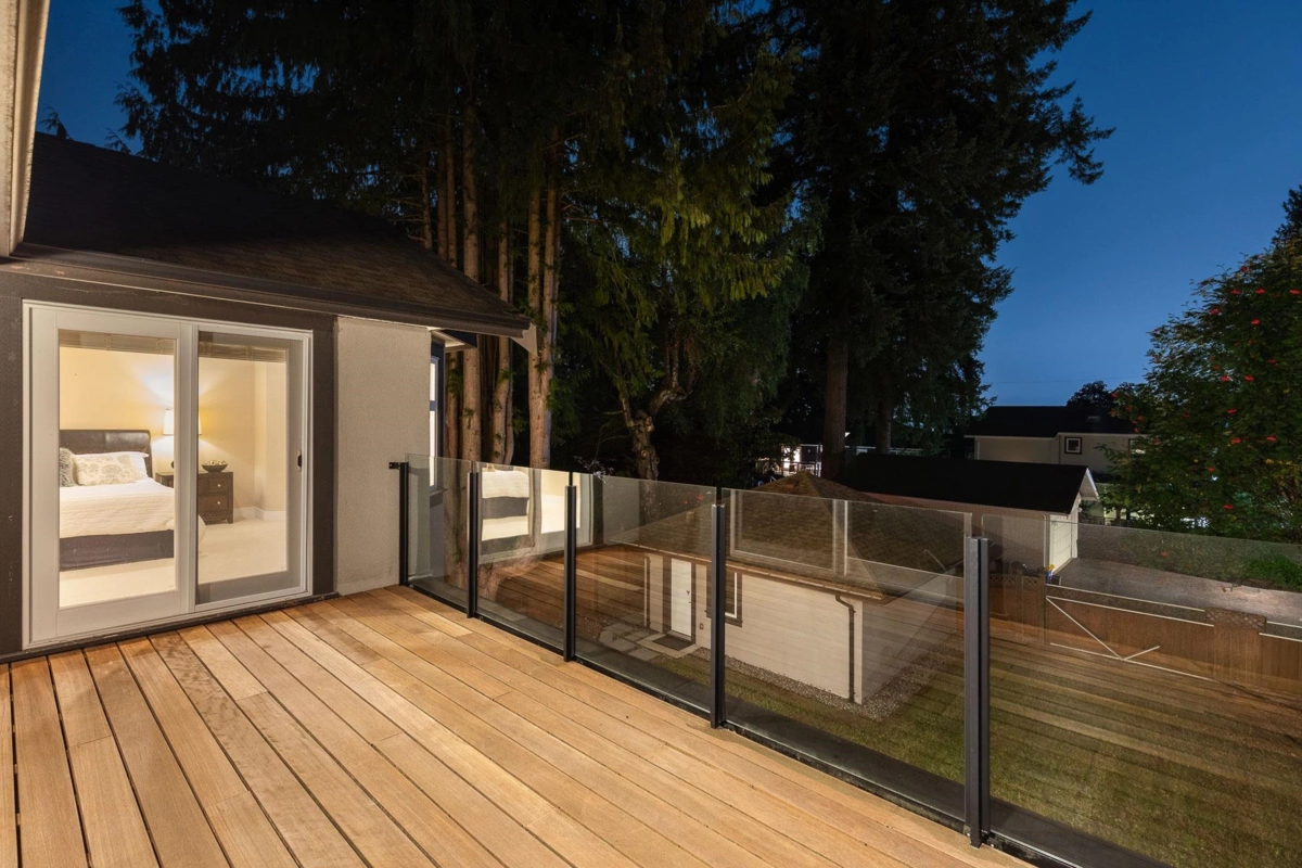 Entry Foyer Photo of 839 W 20th Street, North Vancouver, BC