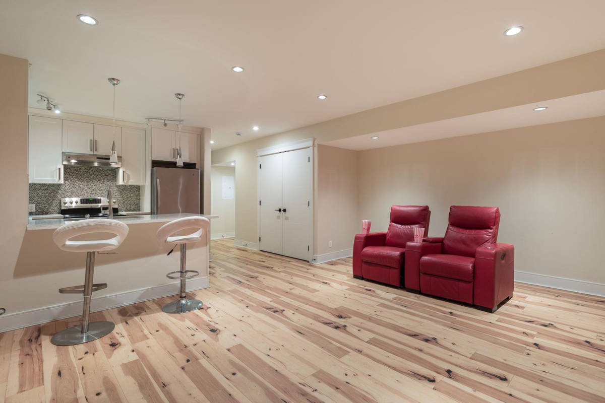 Hot Tub / Spa Photo of 839 W 20th Street, North Vancouver, BC