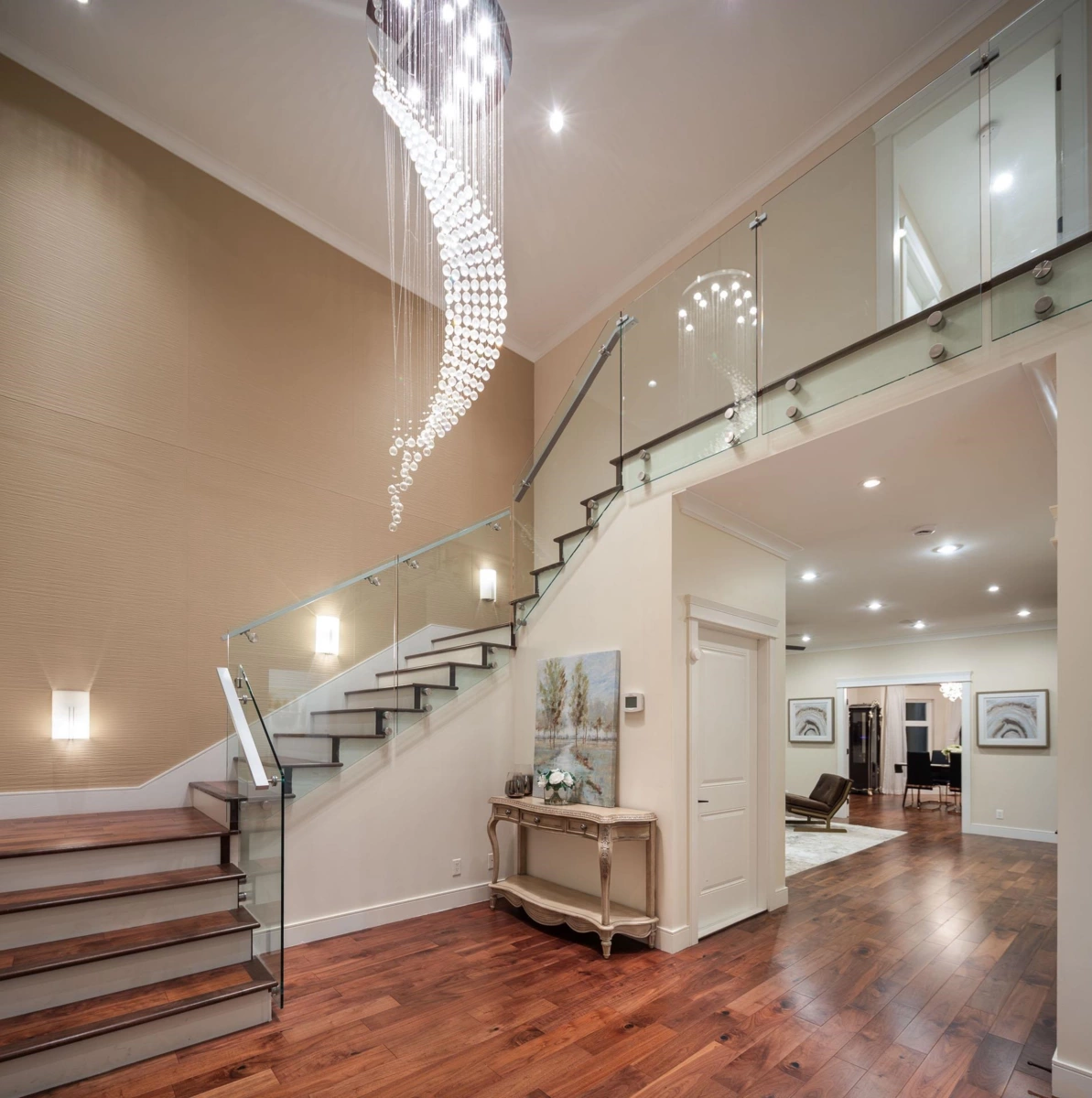 Living Room Photo of 839 W 20th Street, North Vancouver, BC