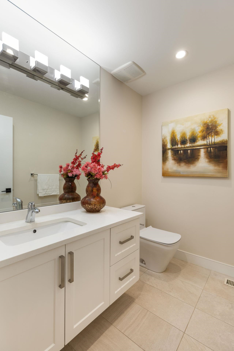 Office / Den Photo of 839 W 20th Street, North Vancouver, BC