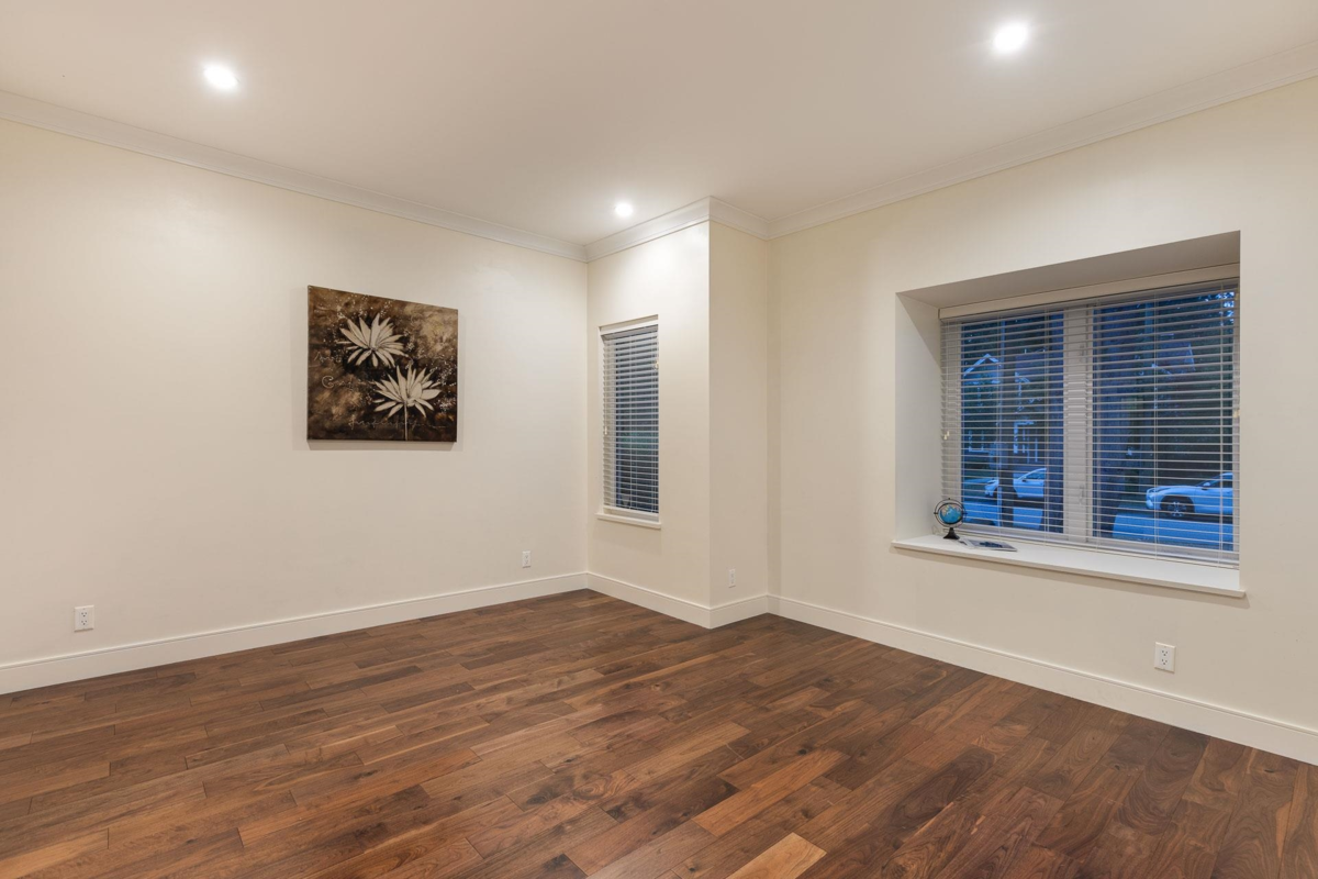 Powder Room Photo of 839 W 20th Street, North Vancouver, BC