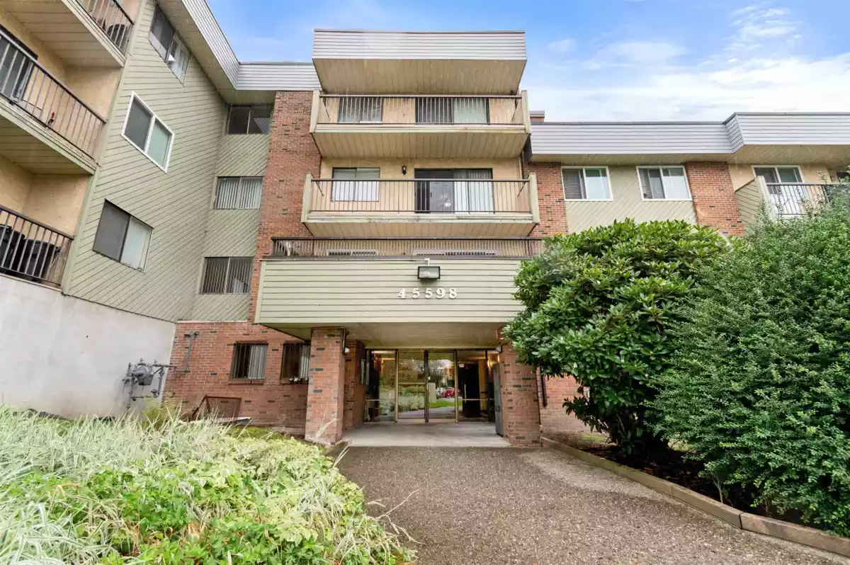Laundry Room Photo of 223 45598 Mcintosh Drive, Chilliwack, BC