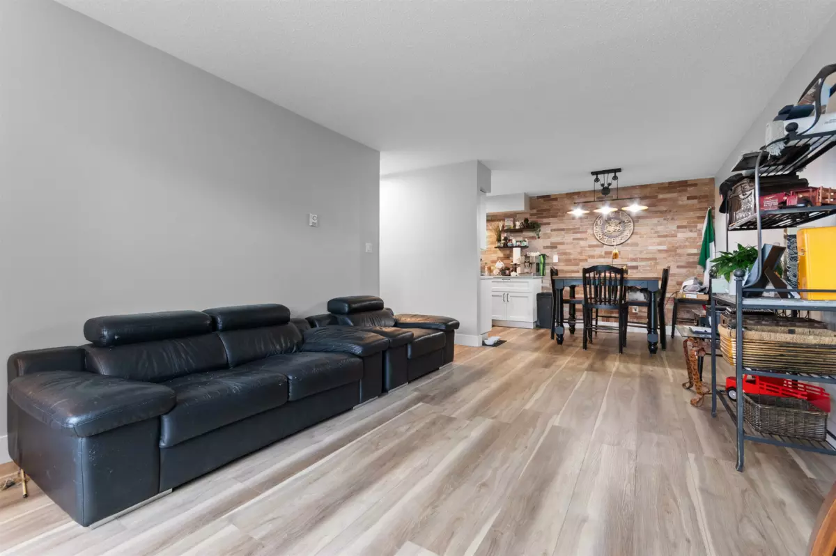 Primary Bathroom Photo of 223 45598 Mcintosh Drive, Chilliwack, BC