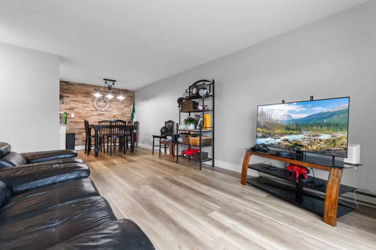 Primary Bedroom Photo of 223 45598 Mcintosh Drive, Chilliwack, BC