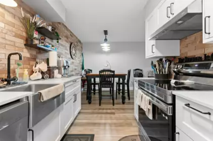 223 45598 Mcintosh Drive, Chilliwack, BC, Chilliwack Proper South — 2 bed apartment/condo for sale