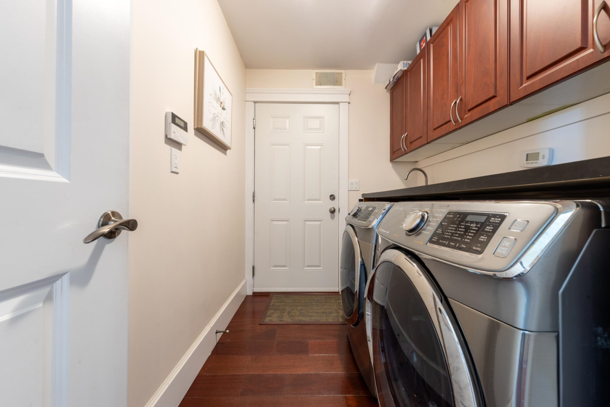 Hot Tub / Spa Photo of 1361 Lawson Avenue, West Vancouver, BC