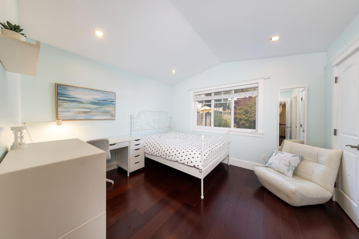 Office / Den Photo of 1361 Lawson Avenue, West Vancouver, BC