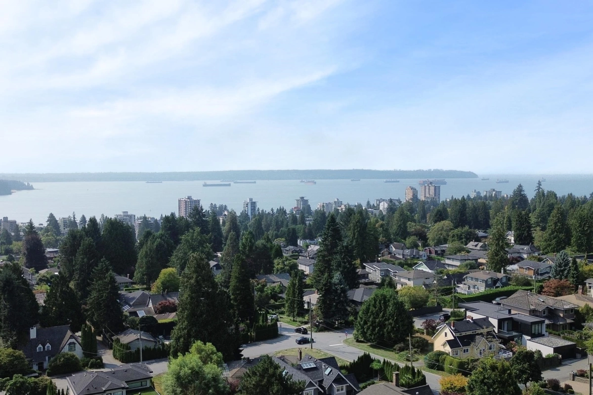 Outdoor Kitchen Photo of 1361 Lawson Avenue, West Vancouver, BC