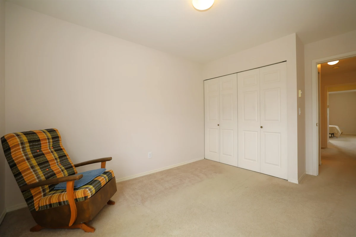 Guest Bathroom Photo of 28 5610 Trail Avenue, Sechelt, BC