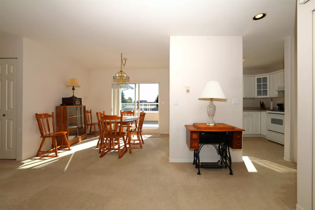 Primary Bathroom Photo of 28 5610 Trail Avenue, Sechelt, BC
