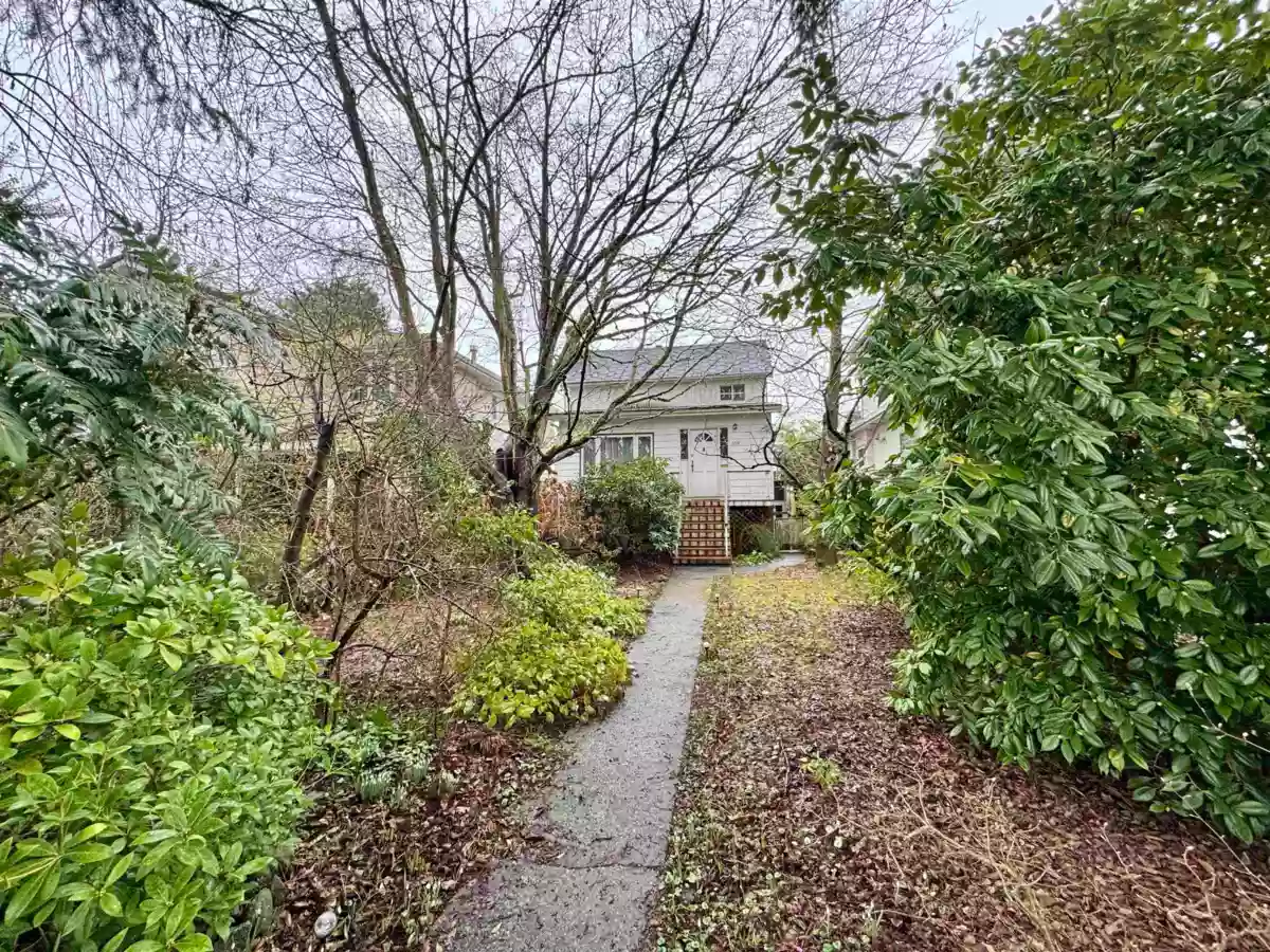 Family Room Photo of 2720 W 24th Avenue, Vancouver, BC