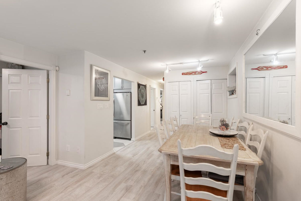 Bedroom 3 Photo of 1 451 E Pender Street, Vancouver, BC