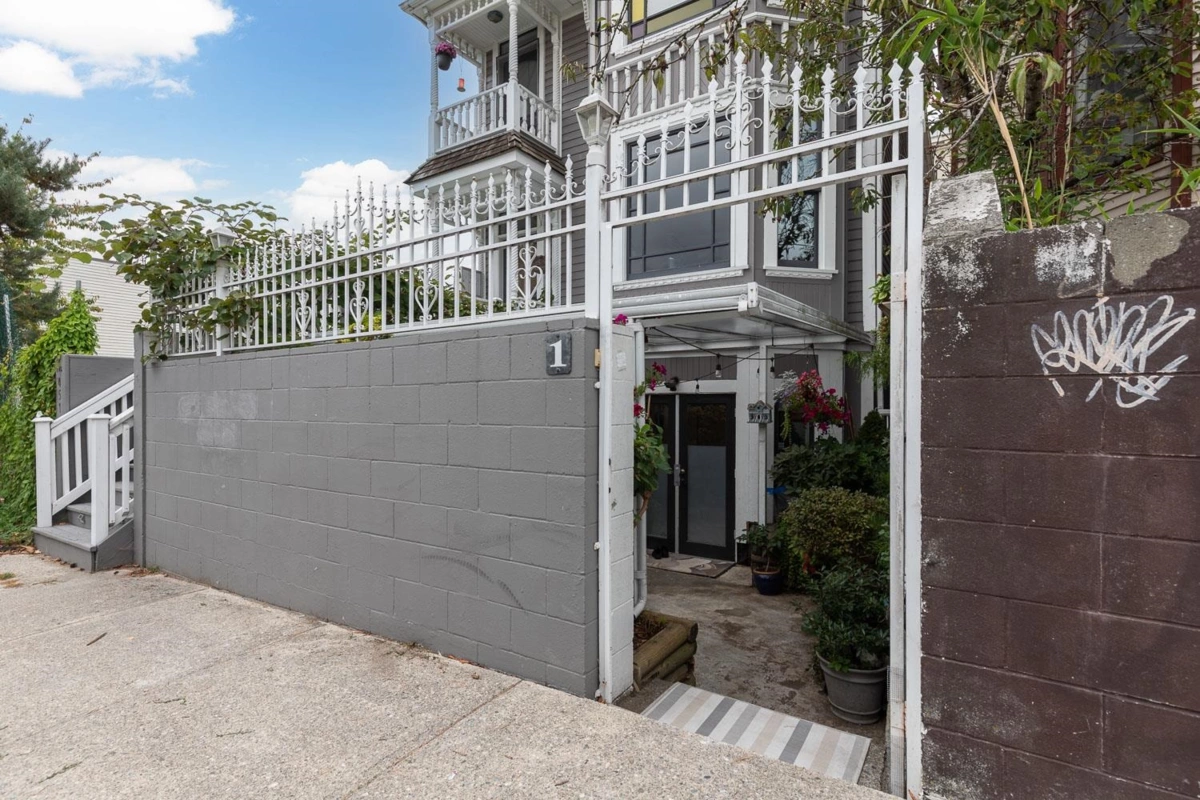 Exterior Rear Photo of 1 451 E Pender Street, Vancouver, BC