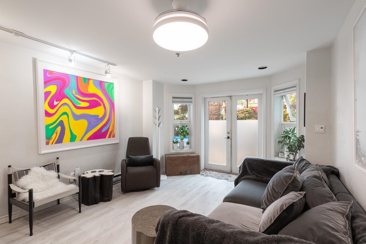 Primary Bedroom Photo of 1 451 E Pender Street, Vancouver, BC