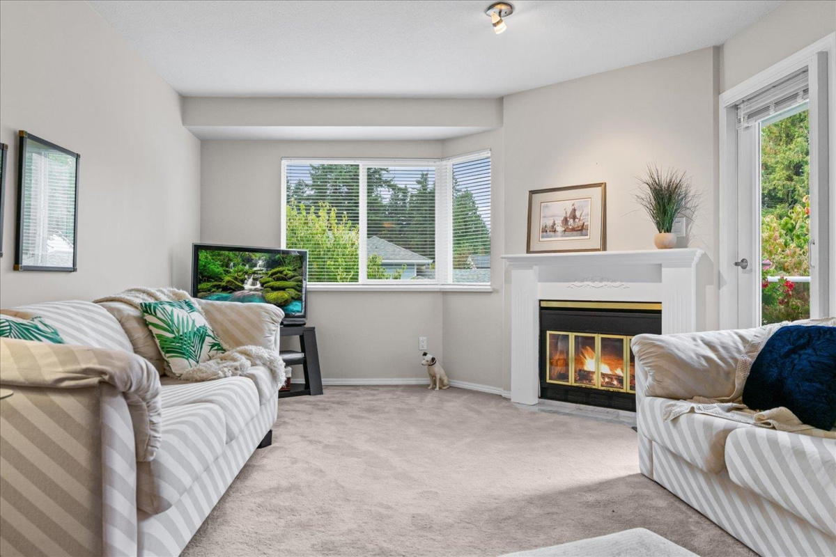 Family Room Photo of 10 3292 Vernon Terrace, Abbotsford, BC
