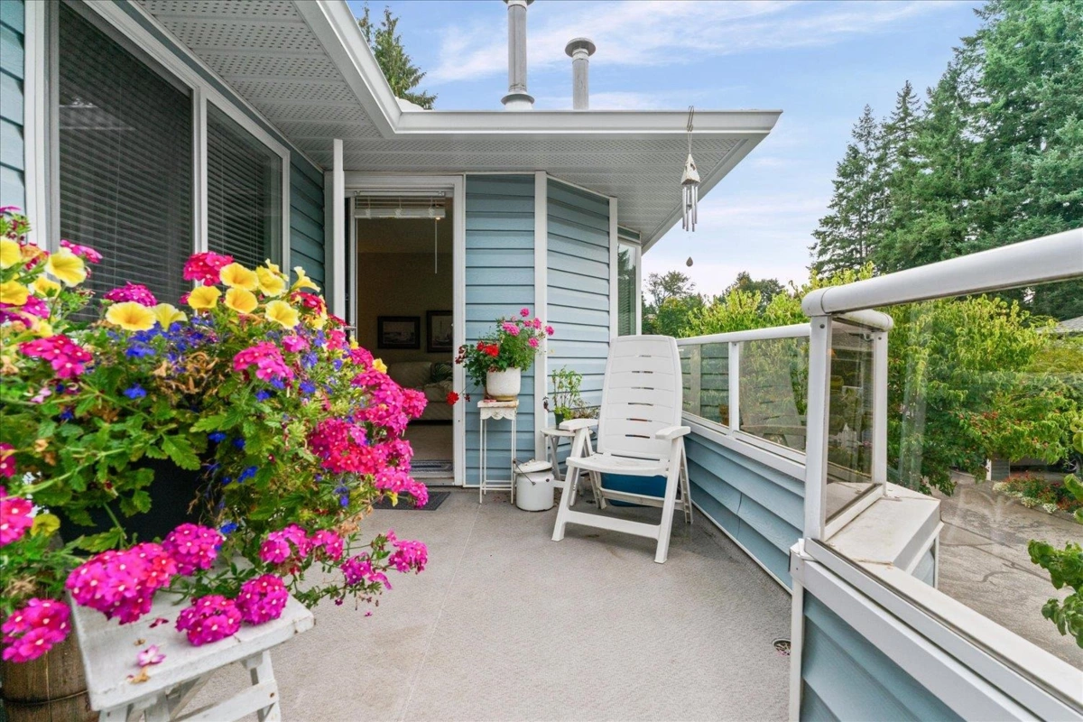 Garage Interior Photo of 10 3292 Vernon Terrace, Abbotsford, BC