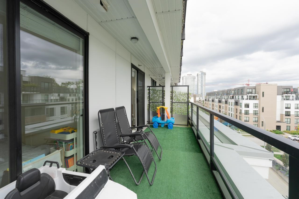 Laundry Room Photo of B501 20018 83a Avenue, Langley, BC
