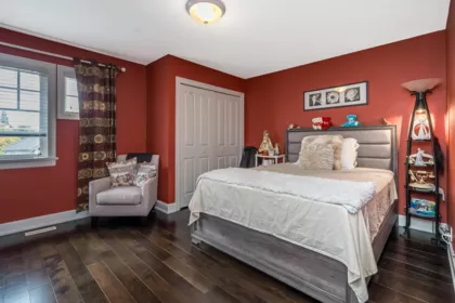 Hallway Photo of 15396 Sequoia Drive, Surrey, BC