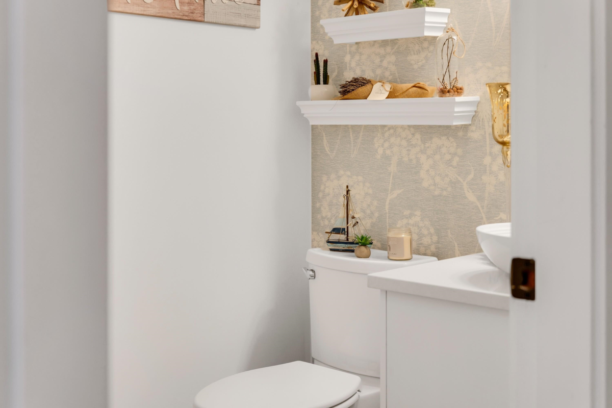 Primary Bathroom Photo of 10 2401 Mamquam Road, Squamish, BC