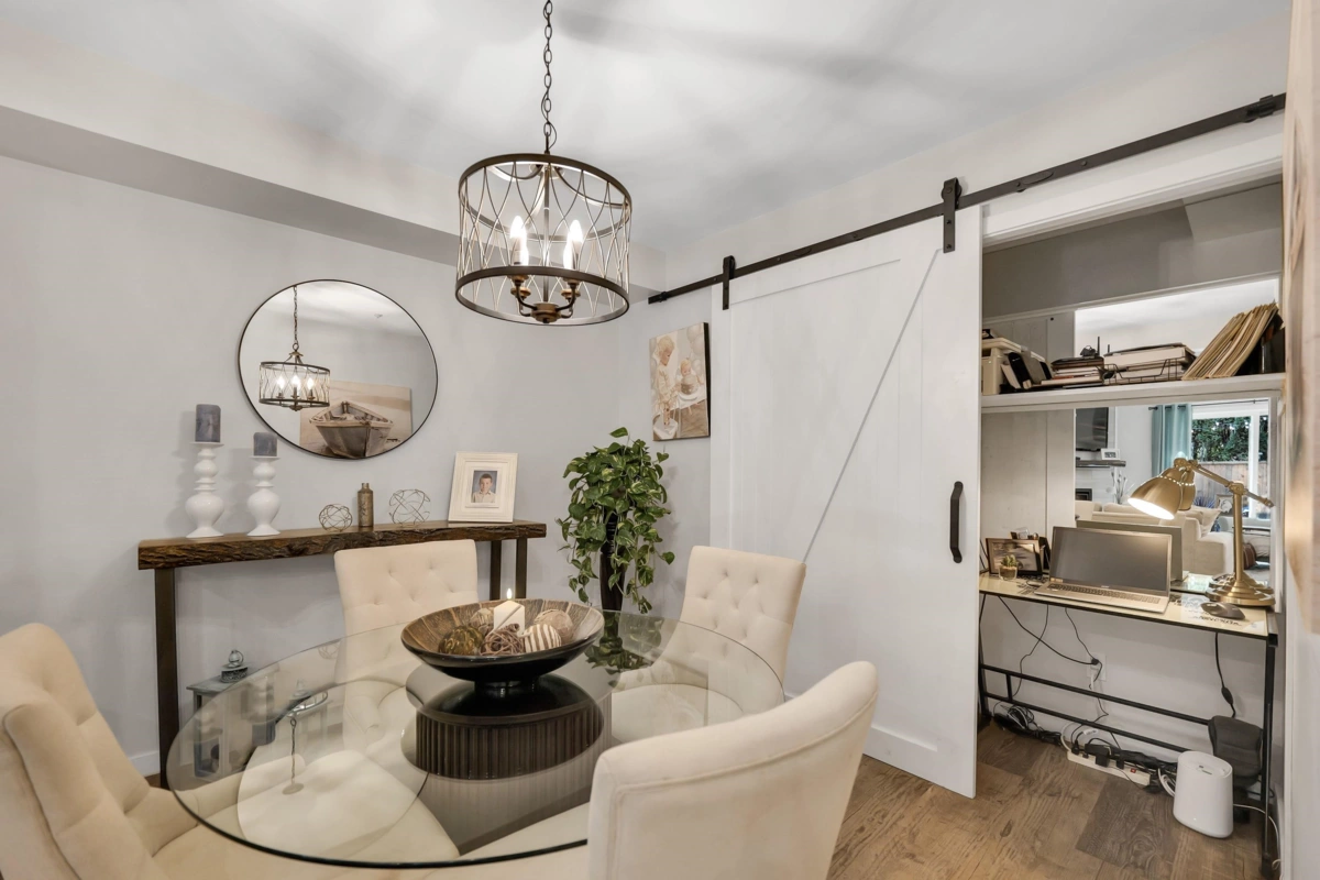 Primary Bedroom Photo of 10 2401 Mamquam Road, Squamish, BC