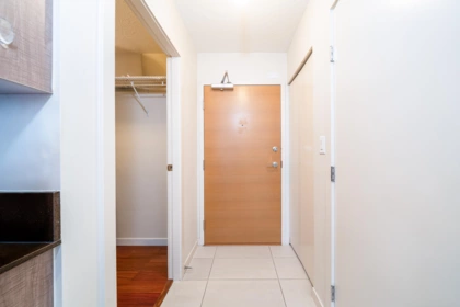 2105 909 Mainland Street, Vancouver, BC, Vancouver — Apartment/Condo for sale