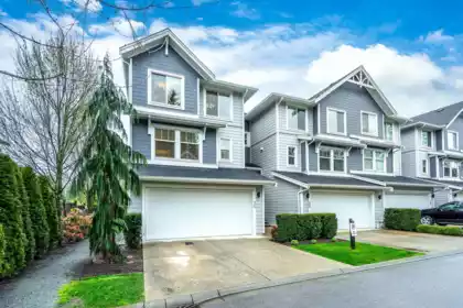 30 15717 Mountain View Drive, Surrey, BC, Surrey — Townhouse for sale