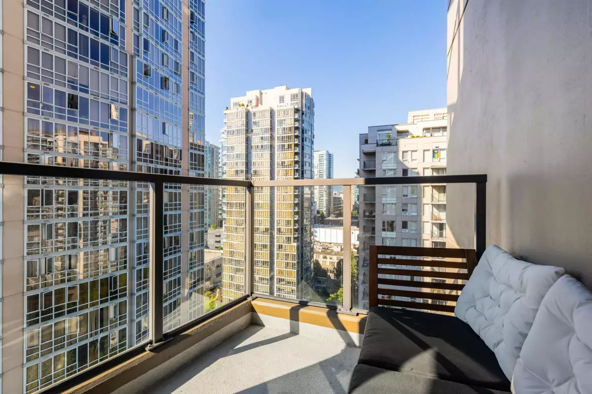 Bedroom 3 Photo of 1801 989 Beatty Street, Vancouver, BC