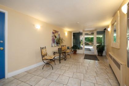 203 2146 W 43rd Avenue, Vancouver, BC, Vancouver — Apartment/Condo for sale