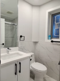 Powder Room Photo of 32668 Pandora Avenue, Abbotsford, BC