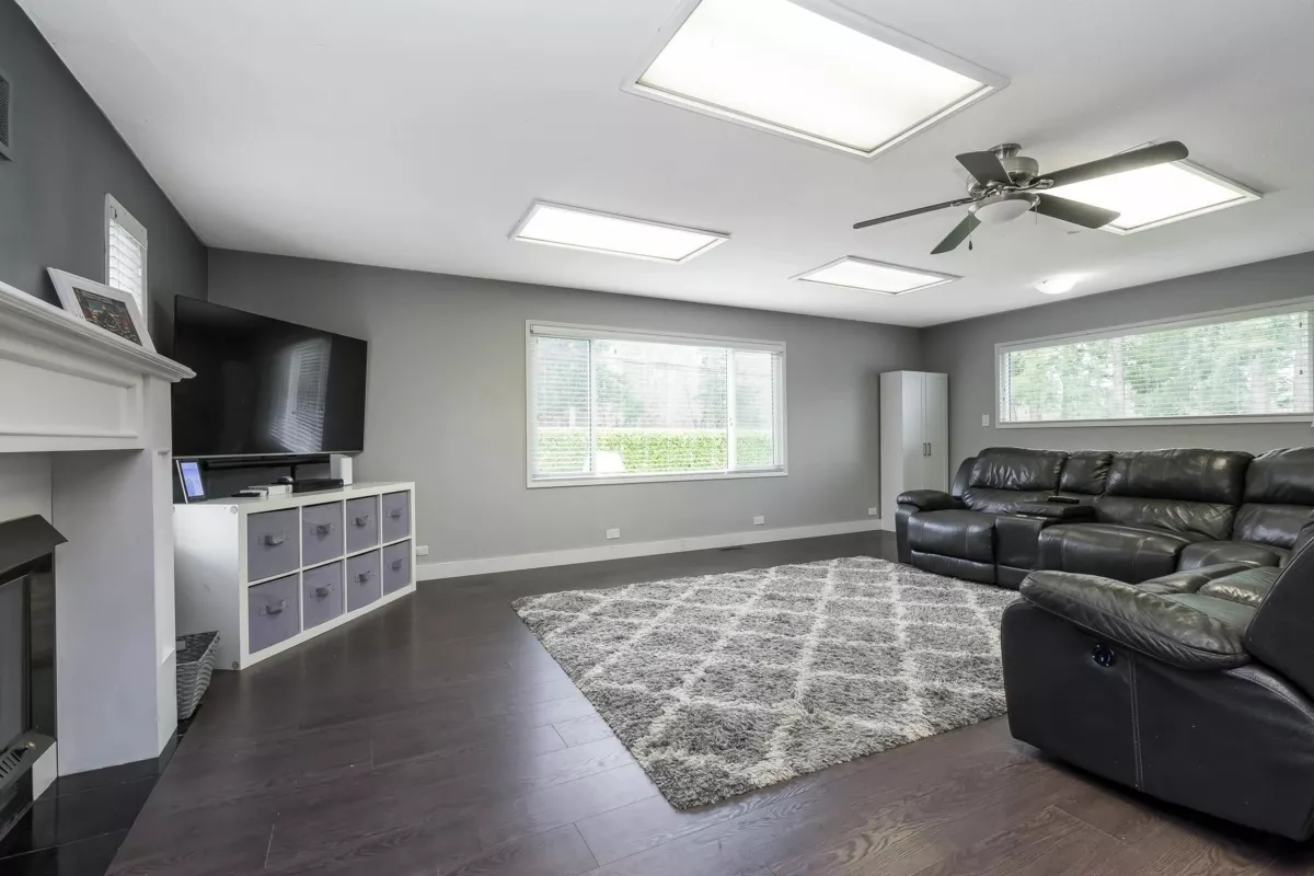 Entry Foyer Photo of 1361 200 Street, Langley, BC
