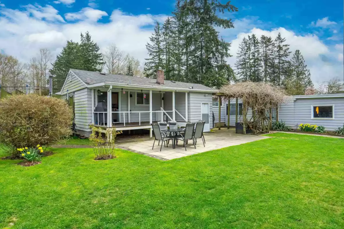 Guest Bathroom Photo of 1361 200 Street, Langley, BC