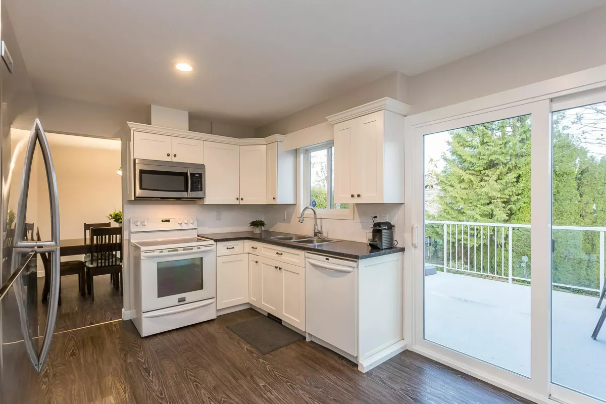 Dining Area Photo of 9966 Merritt Drive, Chilliwack, BC