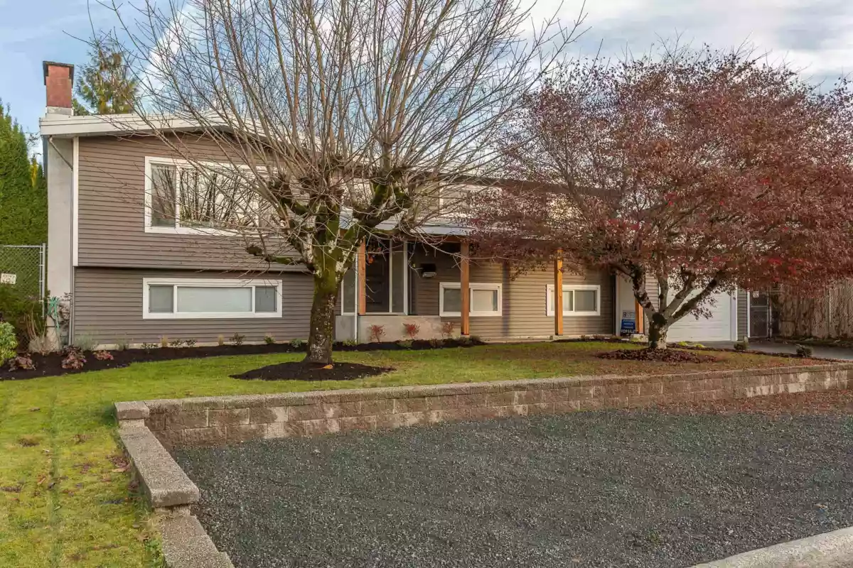 Living Room Photo of 9966 Merritt Drive, Chilliwack, BC