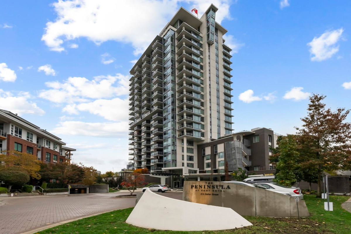 Hot Tub / Spa Photo of 1204 210 Salter Street, New Westminster, BC