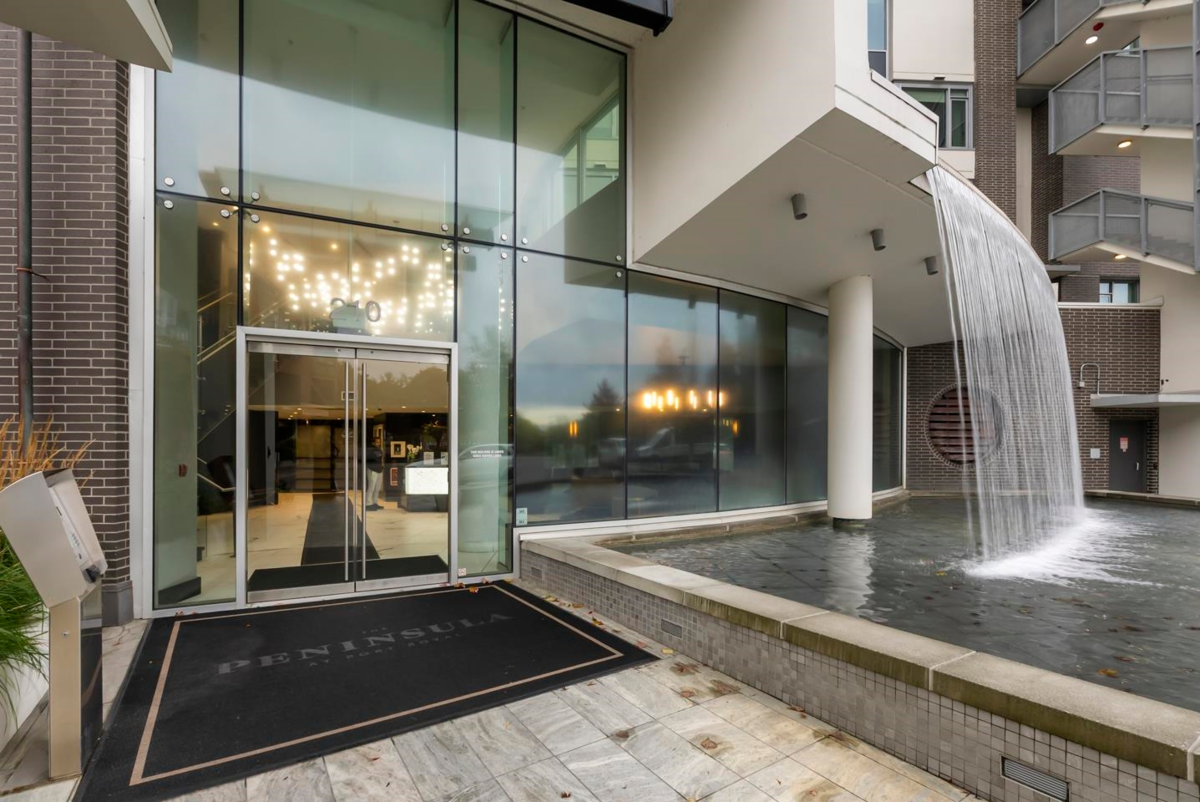 Outdoor Kitchen Photo of 1204 210 Salter Street, New Westminster, BC