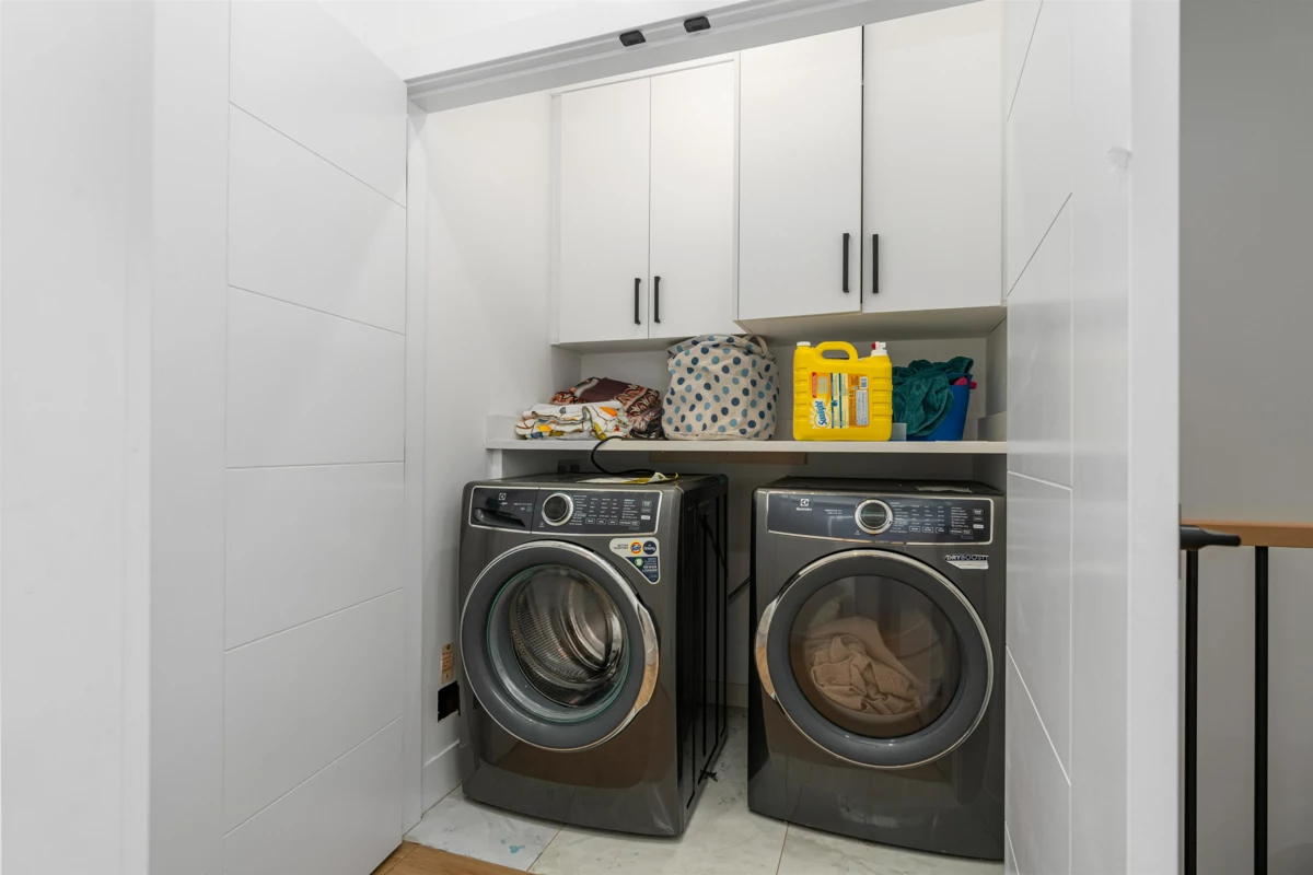 Laundry Room Photo of 18460 64 Avenue, Surrey, BC