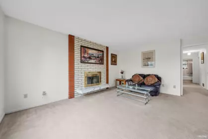 Family Room Photo of 6760 Lakeview Avenue, Burnaby, BC
