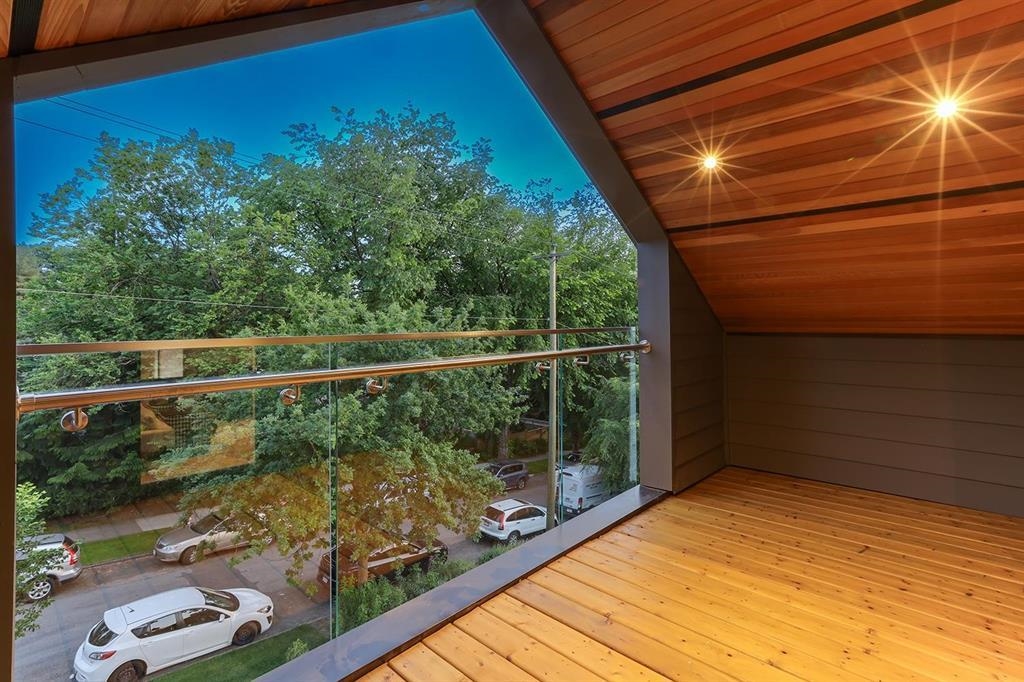 Basement Recreation Room Photo of 1943 E 6th Avenue, Vancouver, BC