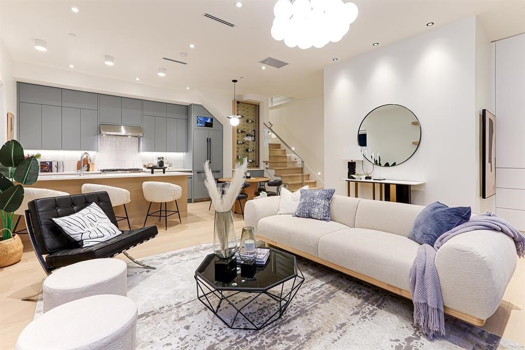 Family Room Photo of 1943 E 6th Avenue, Vancouver, BC