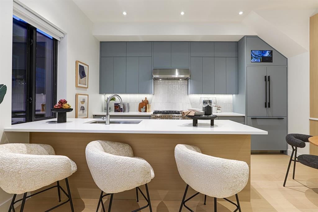 Kitchen Photo of 1943 E 6th Avenue, Vancouver, BC